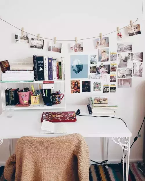 7 Things to Keep on Your Desk for a More Productive Day 1 7 things to keep on your desk for a more productive day zOzTPk.webp