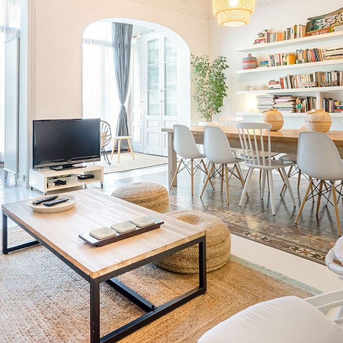 Detailed Airbnb Guide: How to Rent a Holiday Apartment & Not Get Disappointed or Scammed 1 Airbnb Rent Featured Image 1