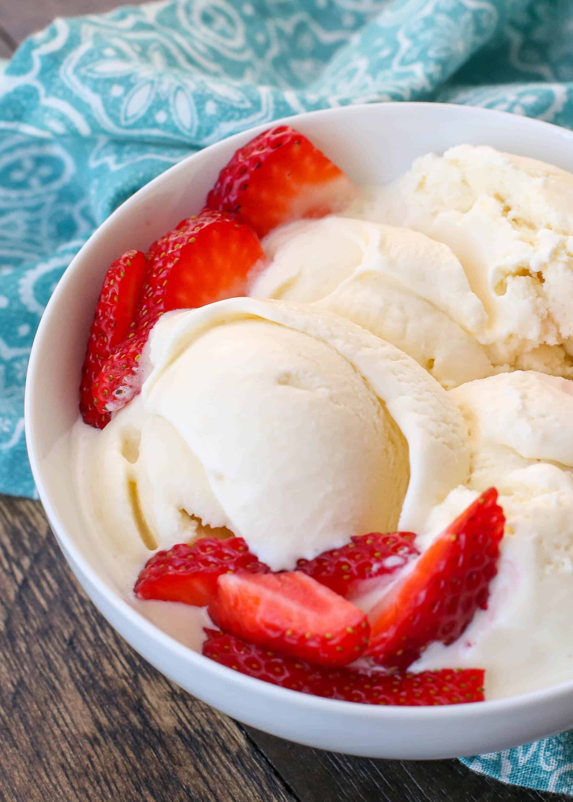 The Best (and Easiest) Homemade Ice Cream 1 Easiest Ice Cream 2 1 of 1 scaled