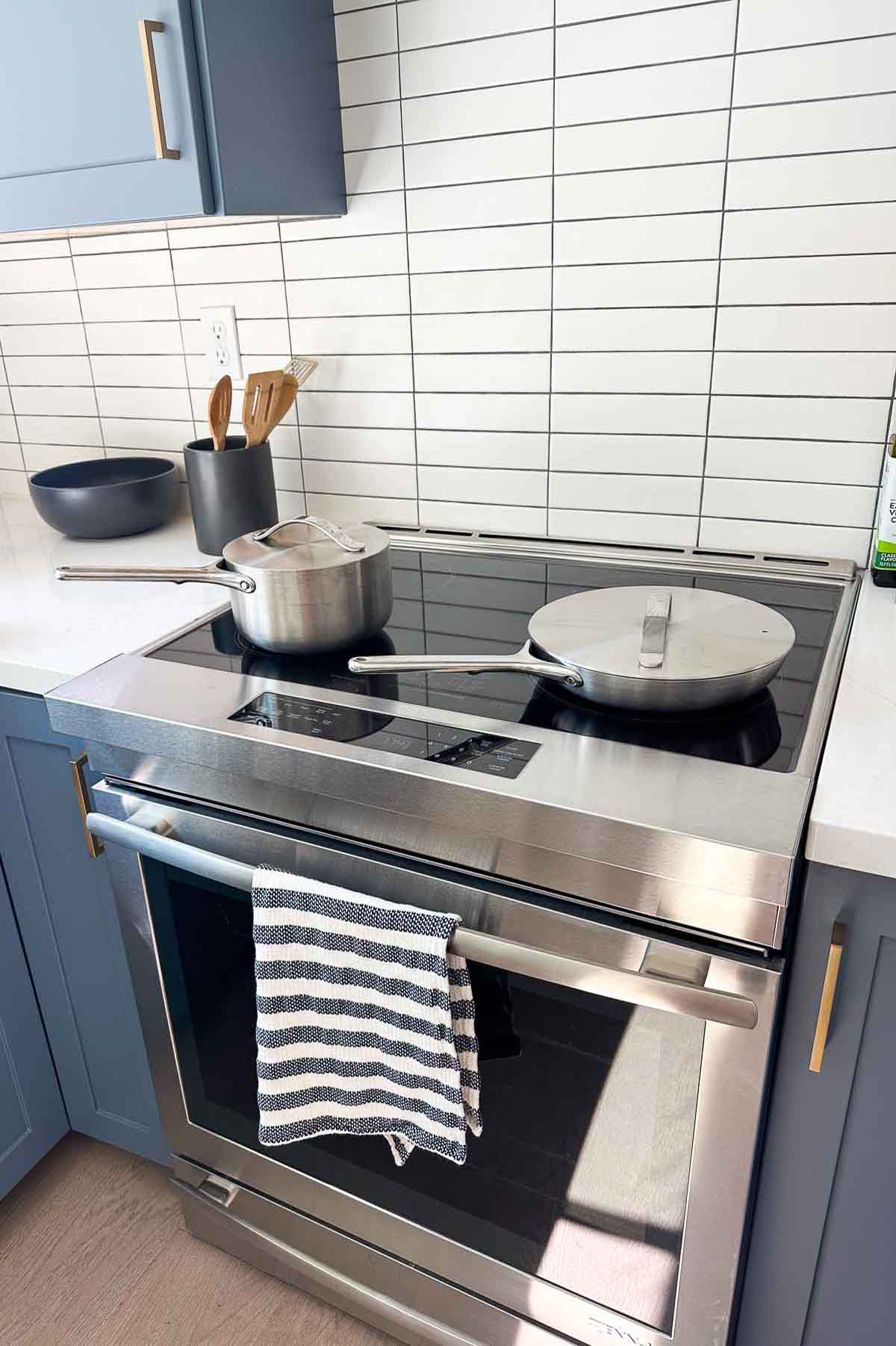 How to Clean Stainless Steel Pans {And Prevent Messes} 1 FT How to Clean Stainless Steel Pan