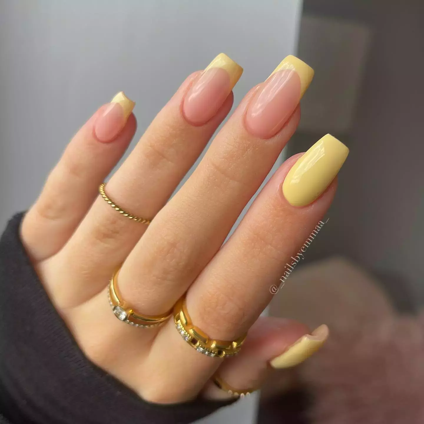 French Manicures: A Classic Nail Art Trend Worth Revisiting 1 French Manicure designs 2.webp