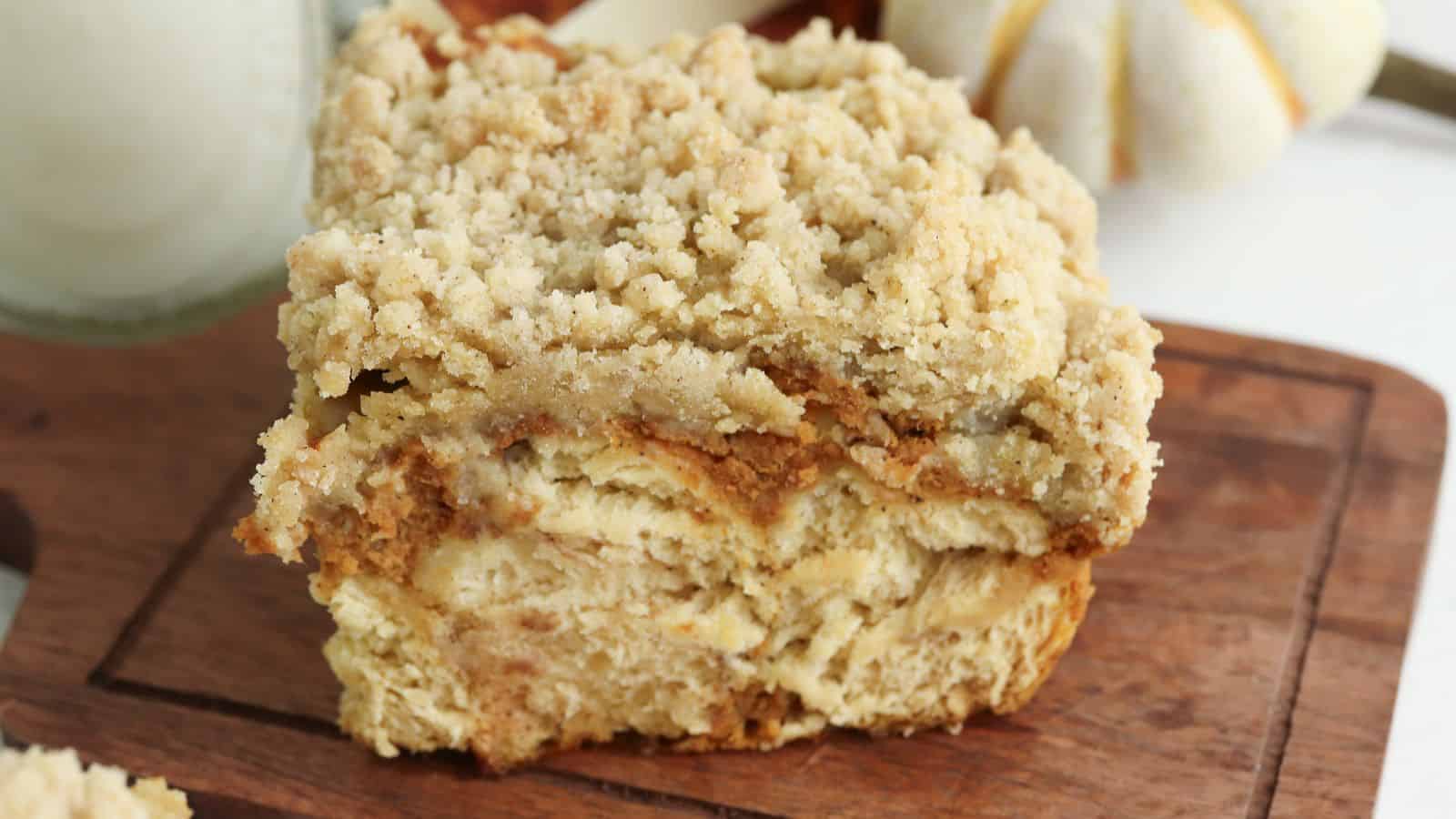 19 Old Desserts That Never Needed a Frosting Hack : At the Immigrant's Table 1 Pumpkin Crumb Cake Recipe