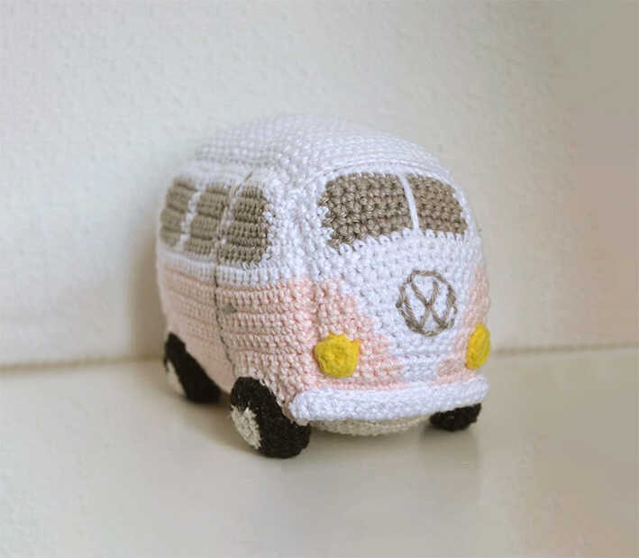 Crochet Car Amigurumi Free Pattern 1 Amigurumi Car Free Pattern BlogAlways 040725 0