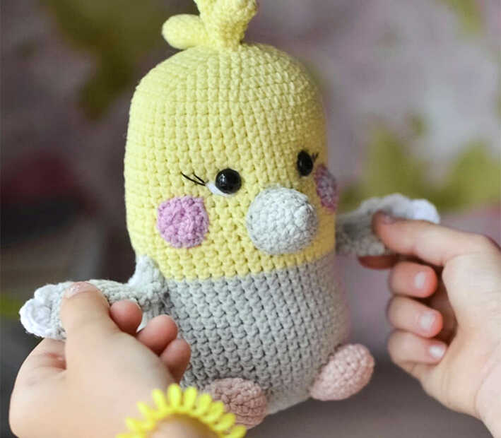 Amigurumi Parrot Free Crochet Pattern 1 Amigurumi Parrot Free Pattern BlogAlways 150725 1
